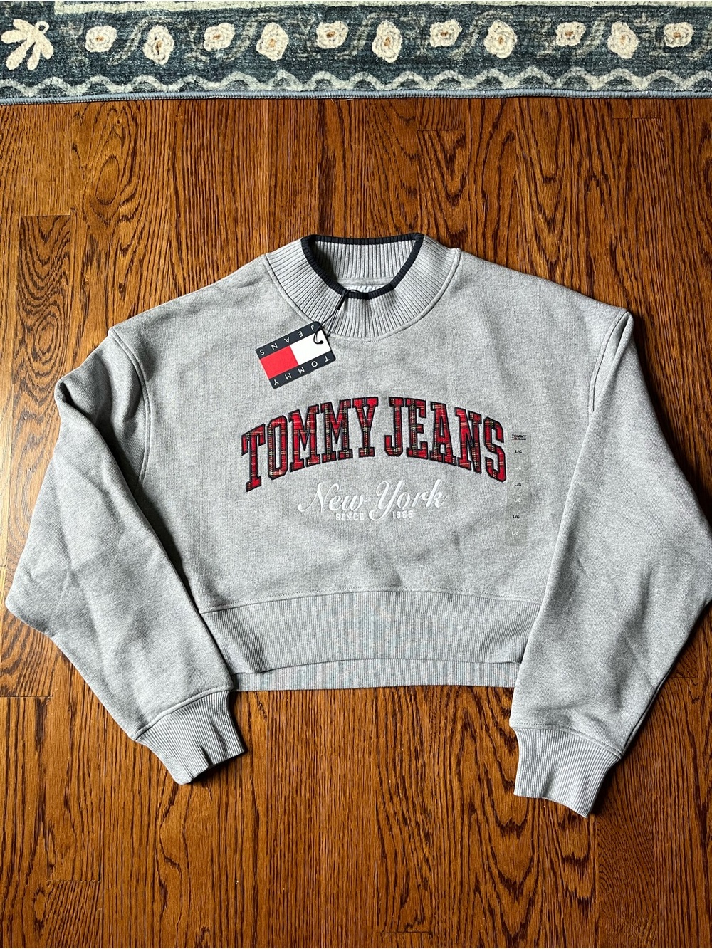 Tommy Hilfiger Tommy Jeans cropped sweatshirt